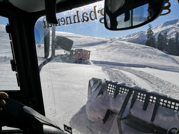 Cat Ski a Heli Ski Kavkaz