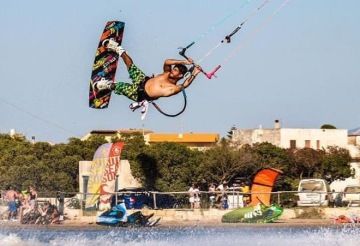 Kiteseason kite Staff kite instructors