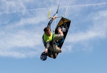 Kiteseason kite Staff kite instructors