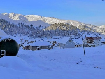 Heli ski a freeriding na kavkaze