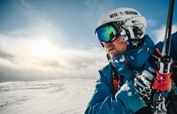 Kiteseason kite Staff kite instructors